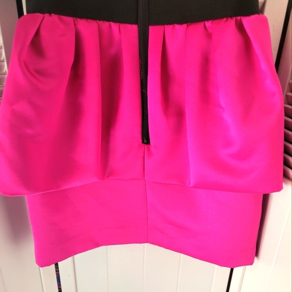 MILLY PEPLUM GRAFFITI COCKTAIL MINI SILK DRESS SZ 2 - Picture 6 of 9